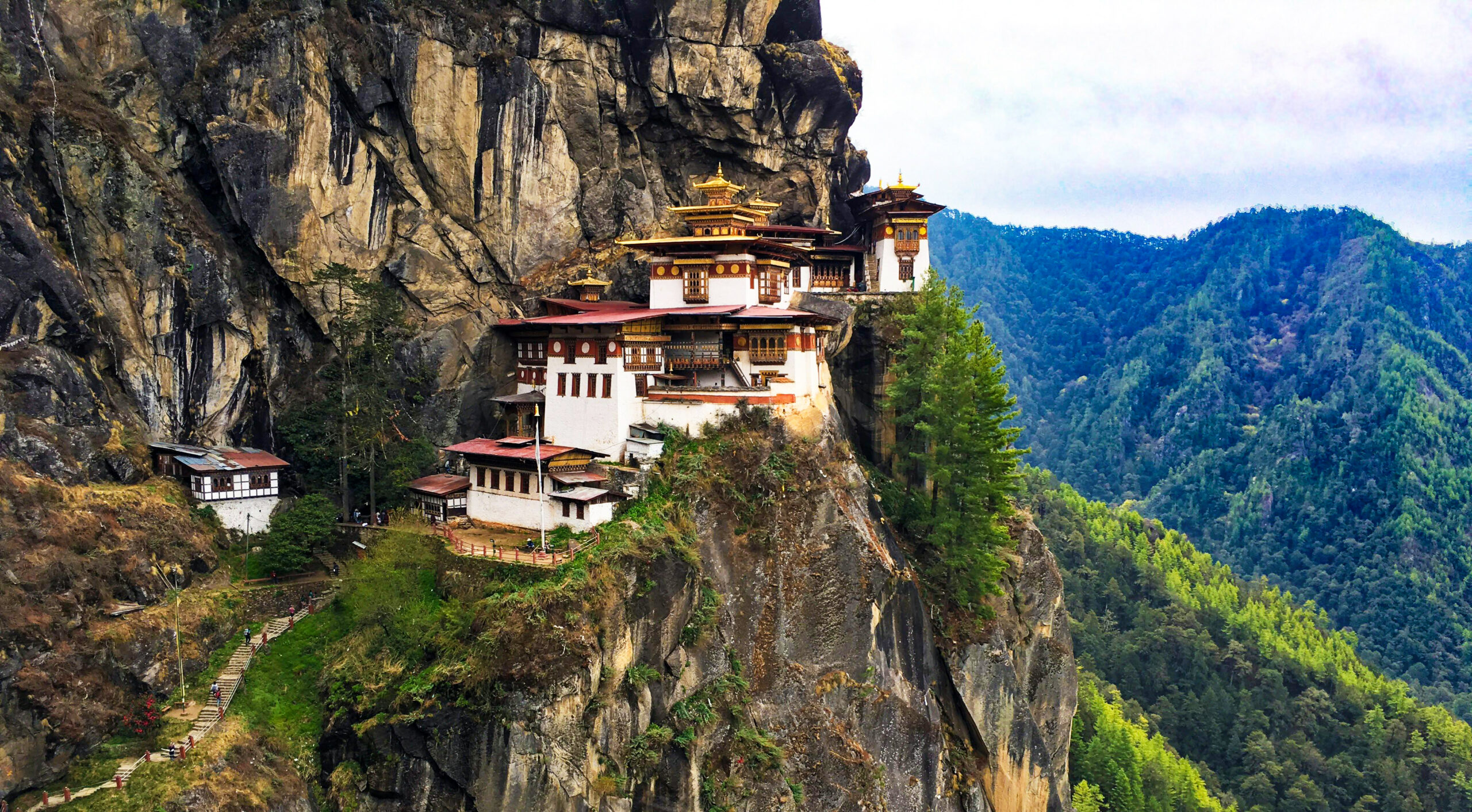 Nepal e Butão: entre montanhas e templos em busca da felicidade