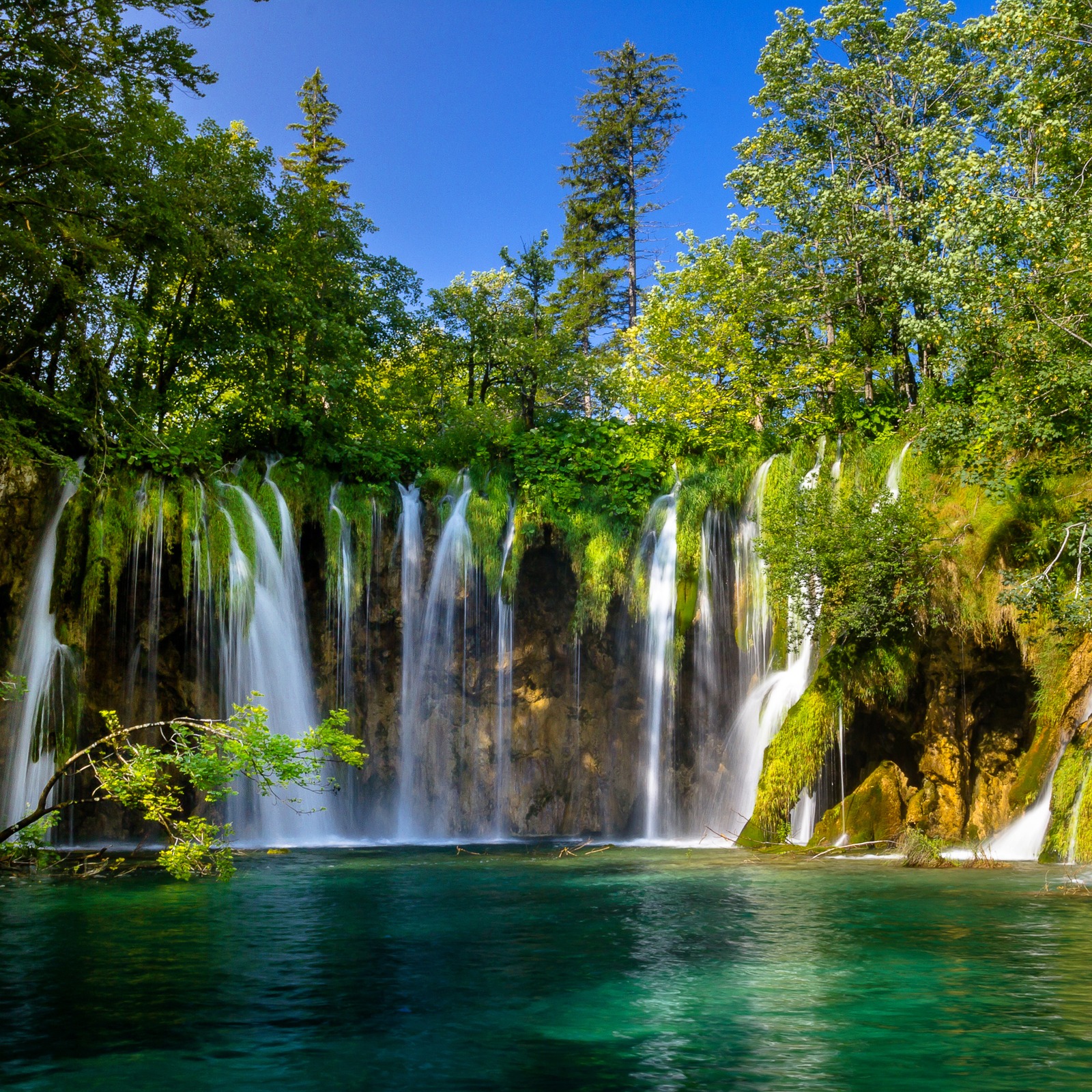 Lagos Plitvice: por que visitar este parque na Croácia